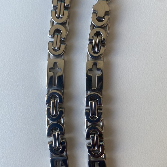 Men’s Stainless Steel Hollow Long Chunky Fashion Cross Necklace and Bracelet. - Picture 4 of 7